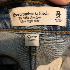 Abercrombie & Fitch curve love size 32